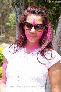 Diksha Panth at Rang De Holi Bash