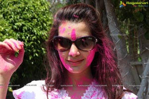 Diksha Panth at Rang De Holi Bash