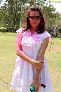 Diksha Panth at Rang De Holi Bash