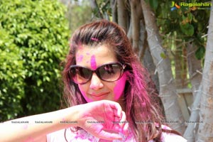 Diksha Panth at Rang De Holi Bash