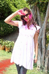 Diksha Panth at Rang De Holi Bash