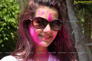 Diksha Panth at Rang De Holi Bash