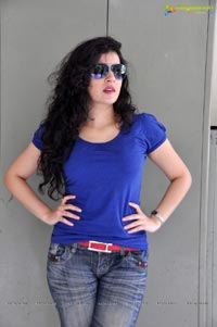 Veda Archana in T-Shirt Jeans