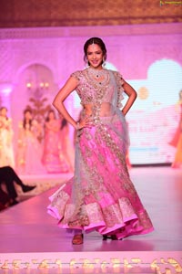 Lakshmi Manchu Ramp Walk