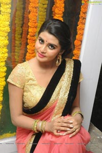 Valayam Heroine Harini