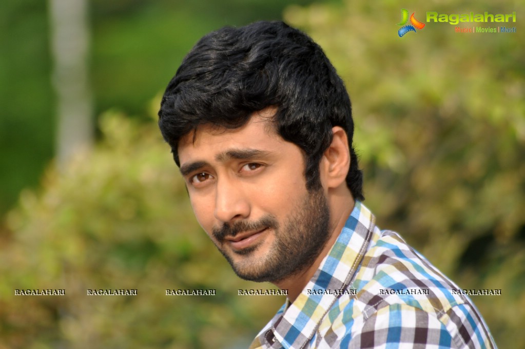 Rahul Ravindran Stills From Ala Ela, Photo Gallery