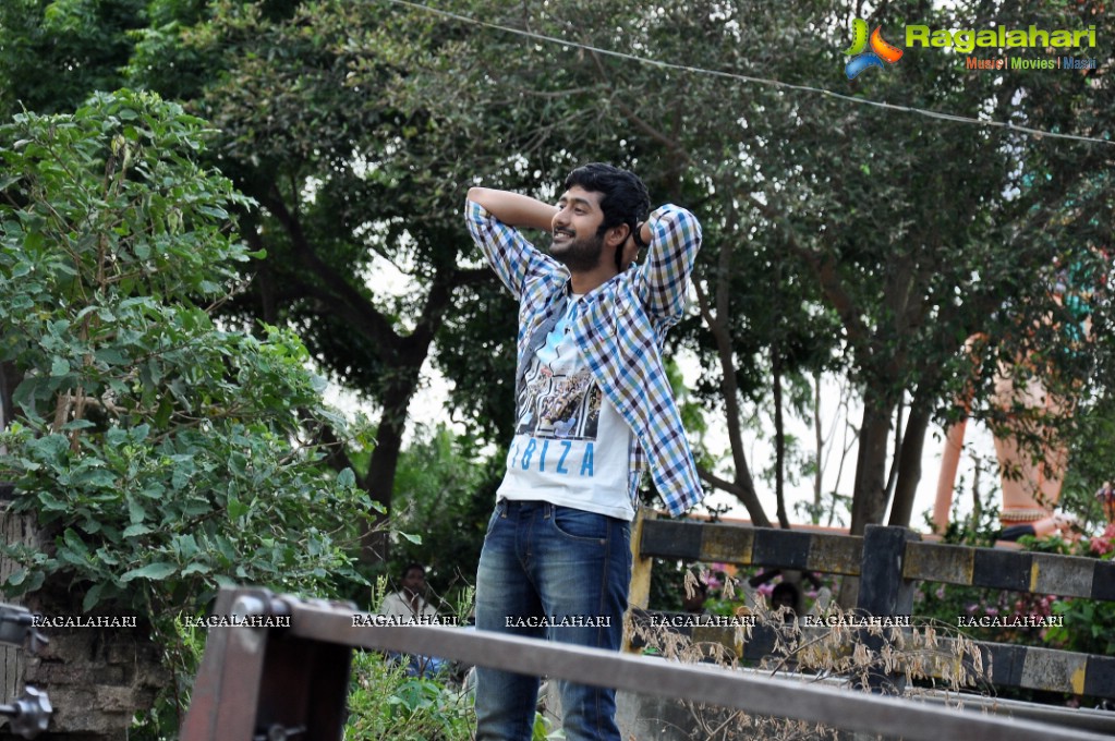 Rahul Ravindran Stills From Ala Ela, Photo Gallery