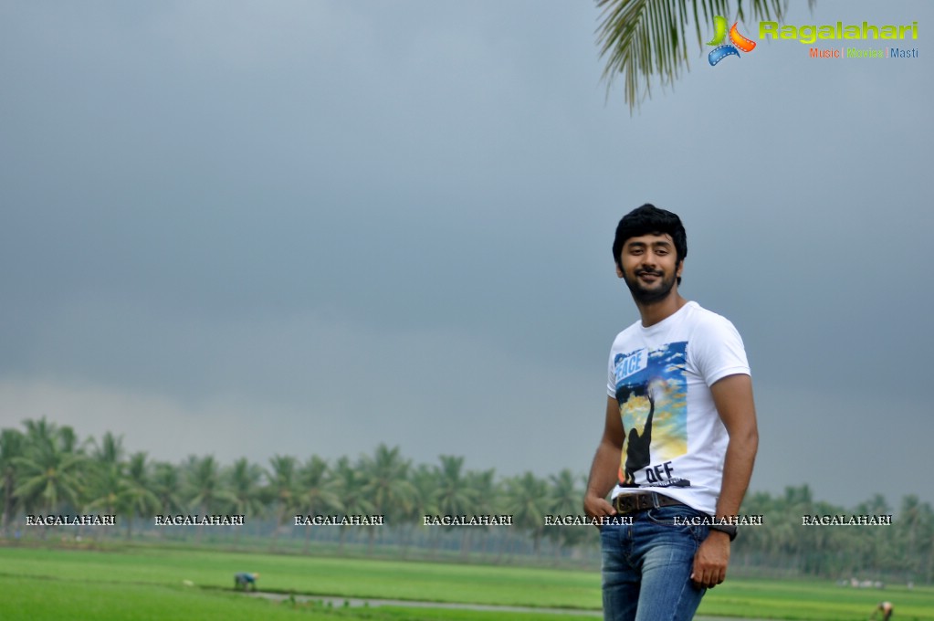 Rahul Ravindran Stills From Ala Ela, Photo Gallery