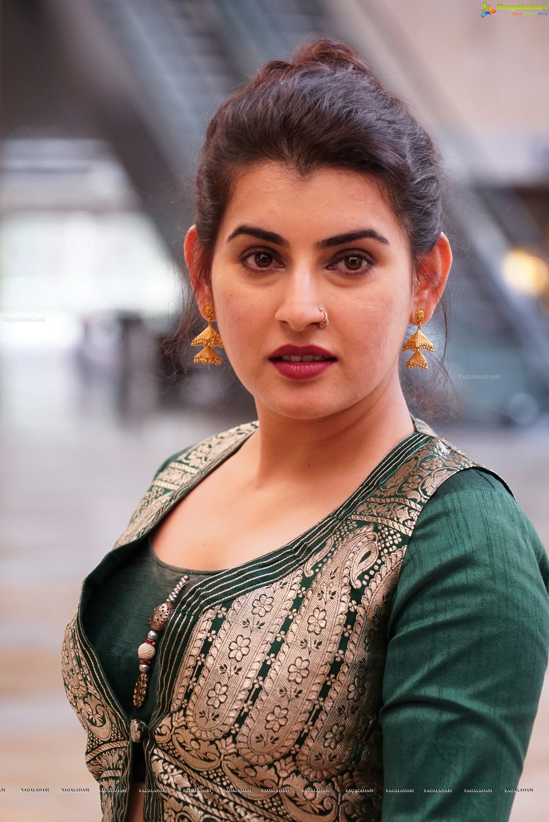 Archana (High Definition)