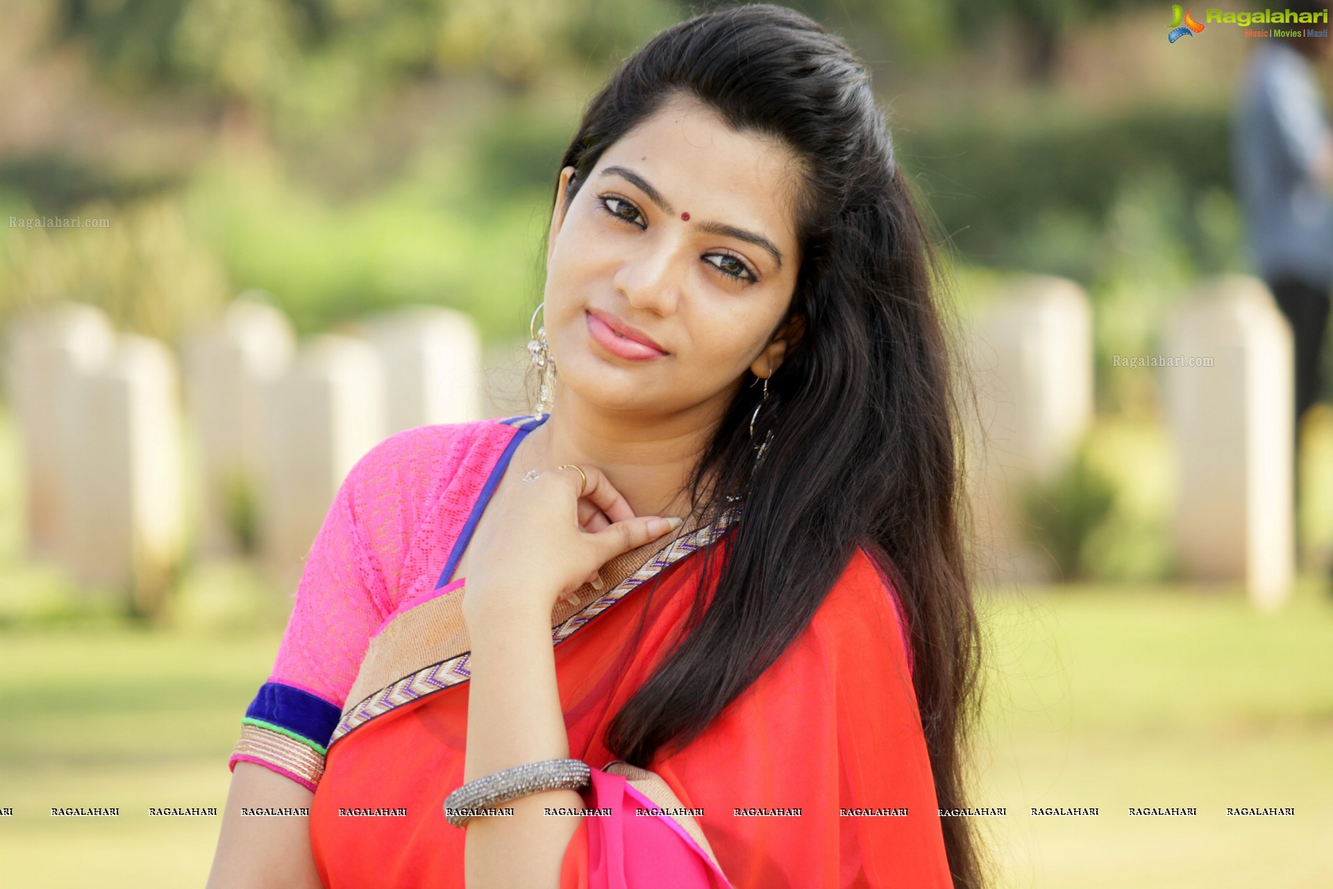 Saara Deva (High Definition)