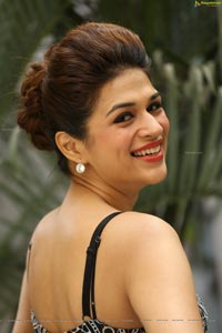 Shraddha Das HD Pics