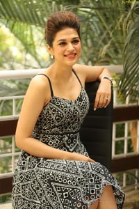 Shraddha Das HD Pics