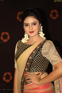 Sree Mukhi HD Photos