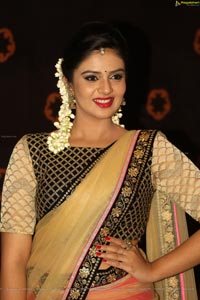 Sree Mukhi HD Photos