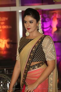 Sree Mukhi HD Photos