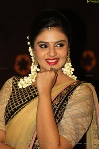 Sree Mukhi HD Photos