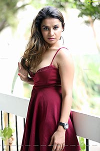 Neelam R Bhanushali