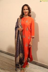 Lakshmi Manchu HQ Photos