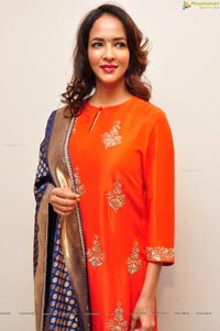 Lakshmi Manchu HQ Photos