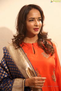 Lakshmi Manchu HQ Photos