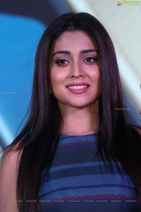 Shriya Saran Samsung S7