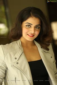 Wamiqa Gabbi High Resolution Photos