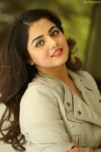 Wamiqa Gabbi High Resolution Photos