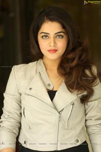 Wamiqa Gabbi High Resolution Photos