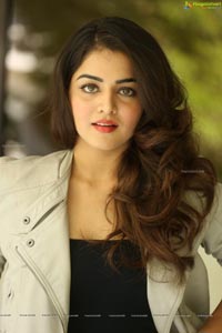 Wamiqa Gabbi High Resolution Photos