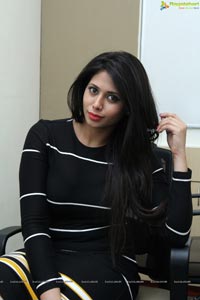 Aliya Shaikh Photos