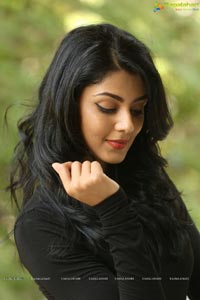 Anisha Ambrose Photos