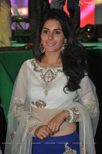 Isha Talwar Photos