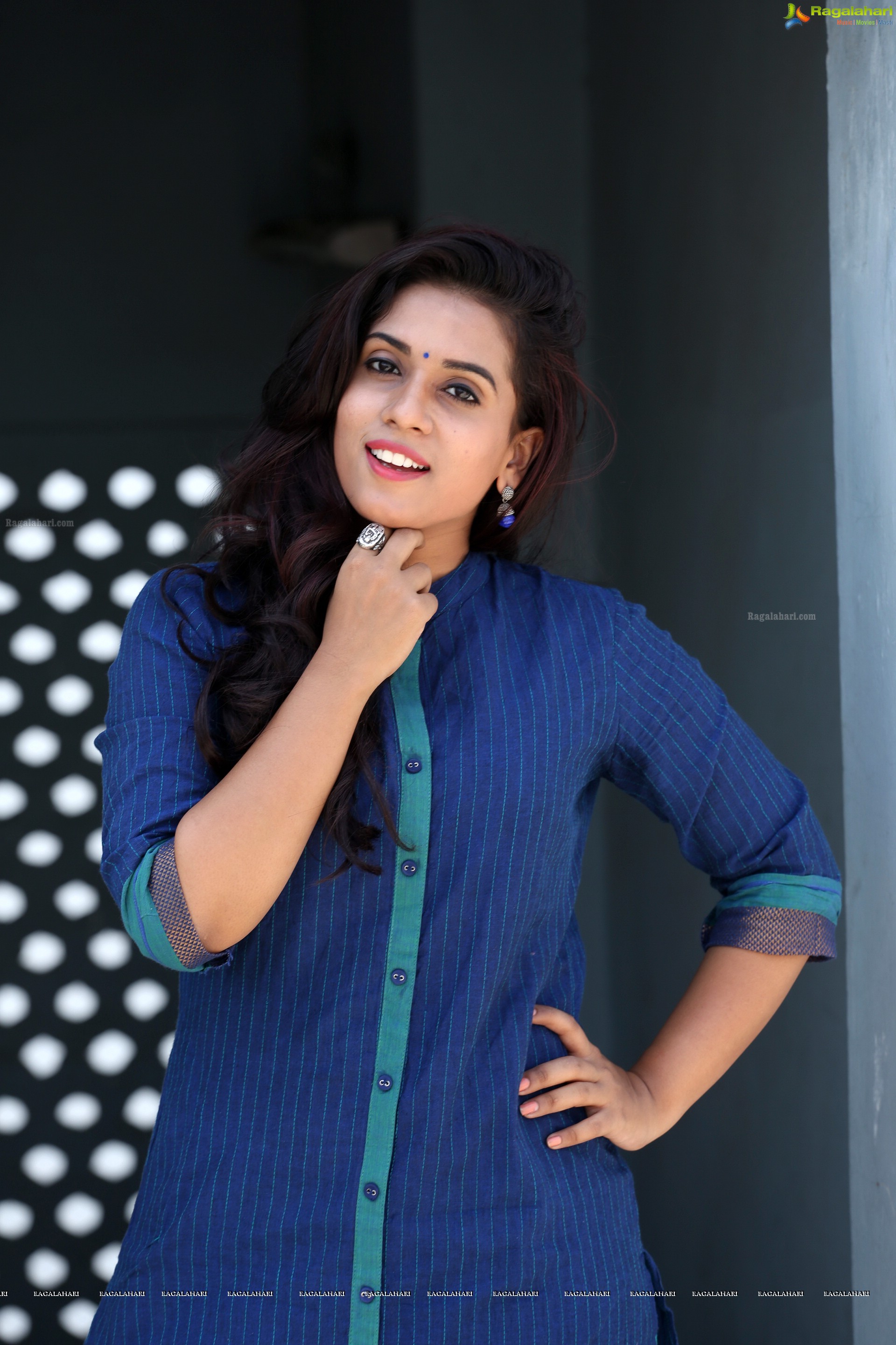 Chetana Uttej - HD Gallery