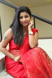 Actress Geethanjali Thasya