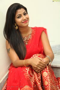 Actress Geethanjali Thasya