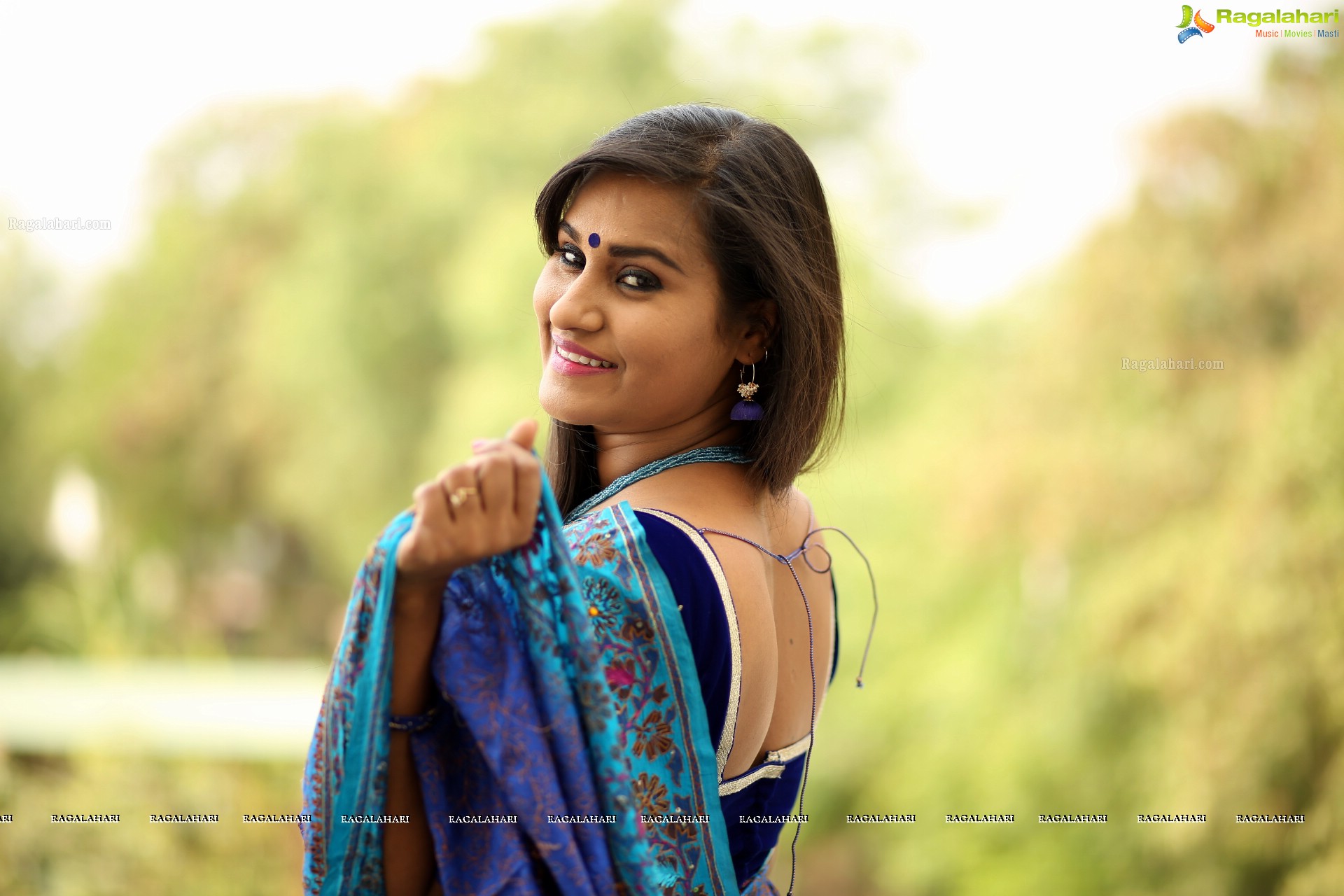 Mahathi (High Definition)