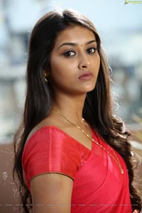 Actress Pooja Jhaveri