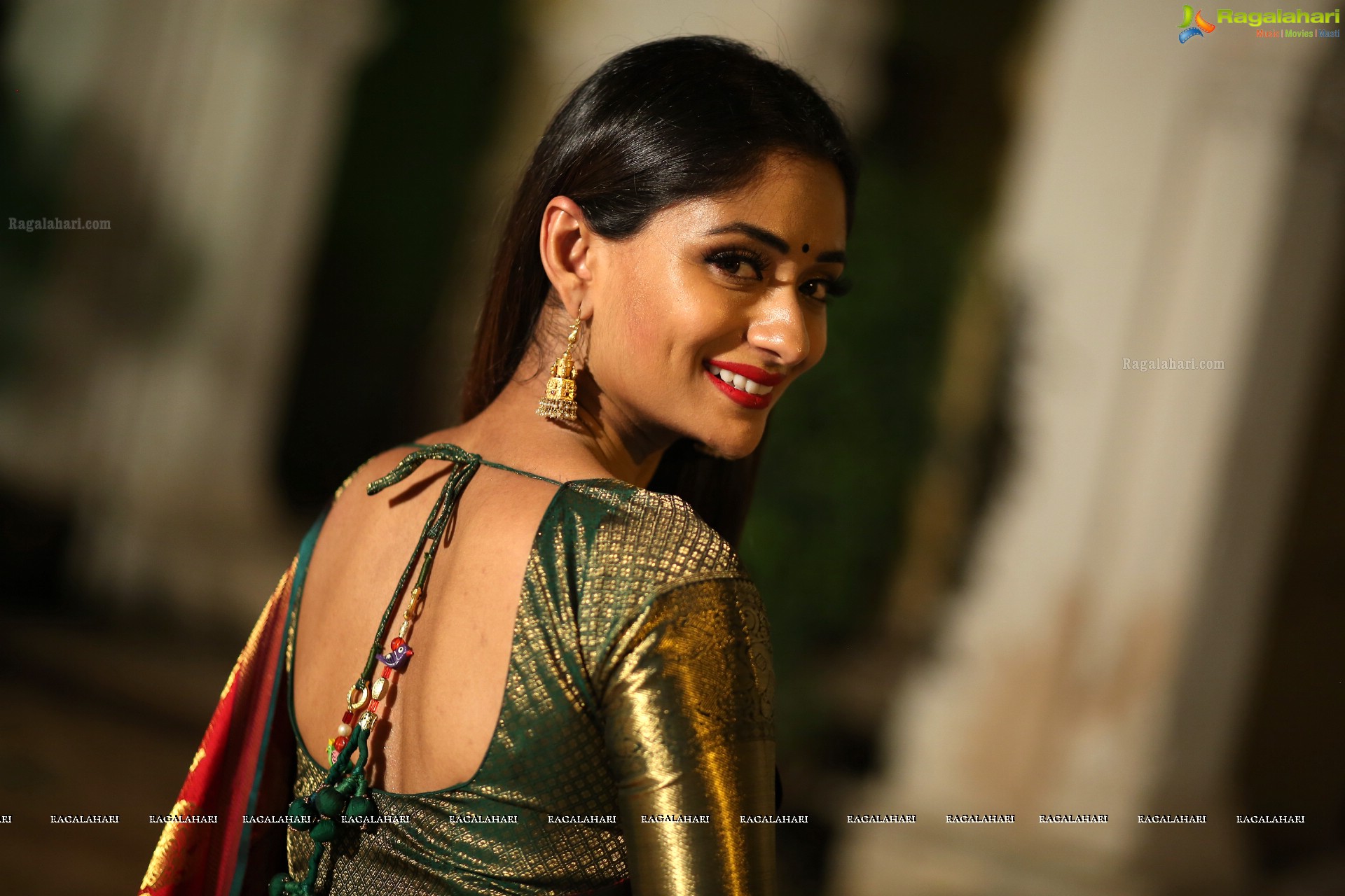 Sandhya Raju (High Definition)