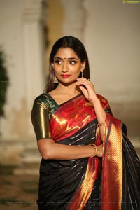 Sandhya Raju