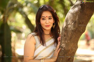 TV Actress Lakshmi