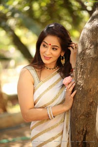 TV Actress Lakshmi