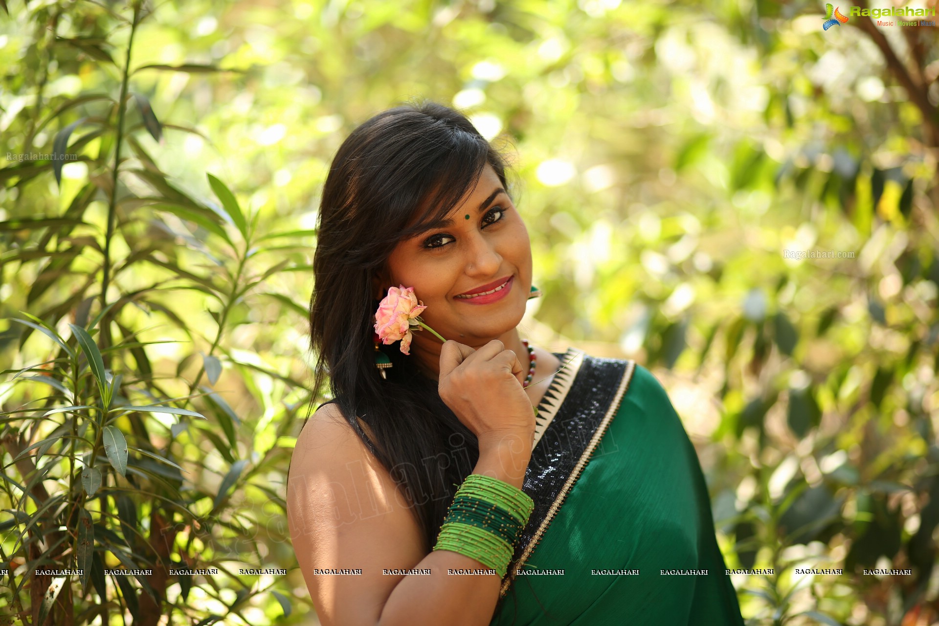 Mahathi (High Definition)