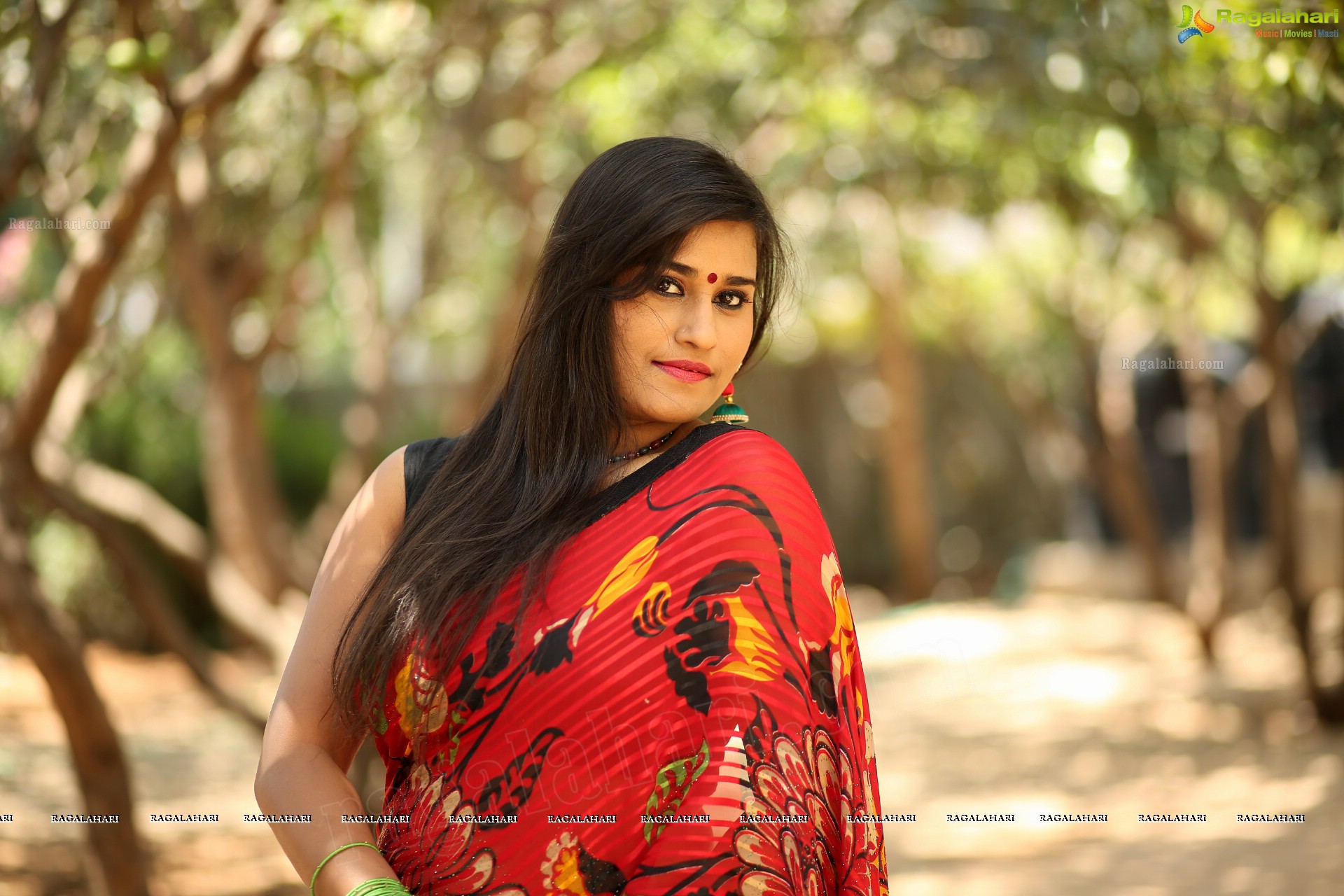 Mahathi (High Definition)