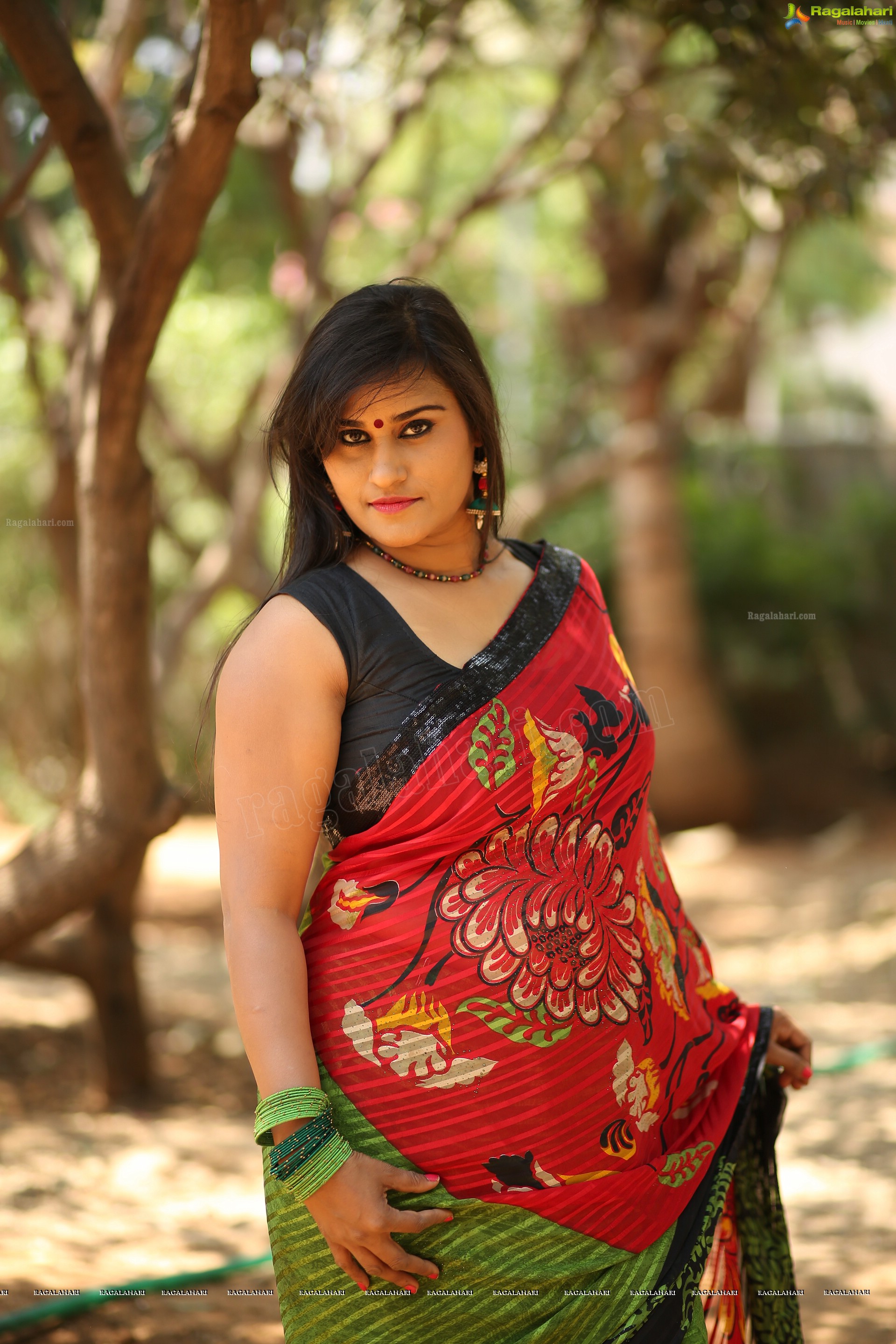 Mahathi (High Definition)