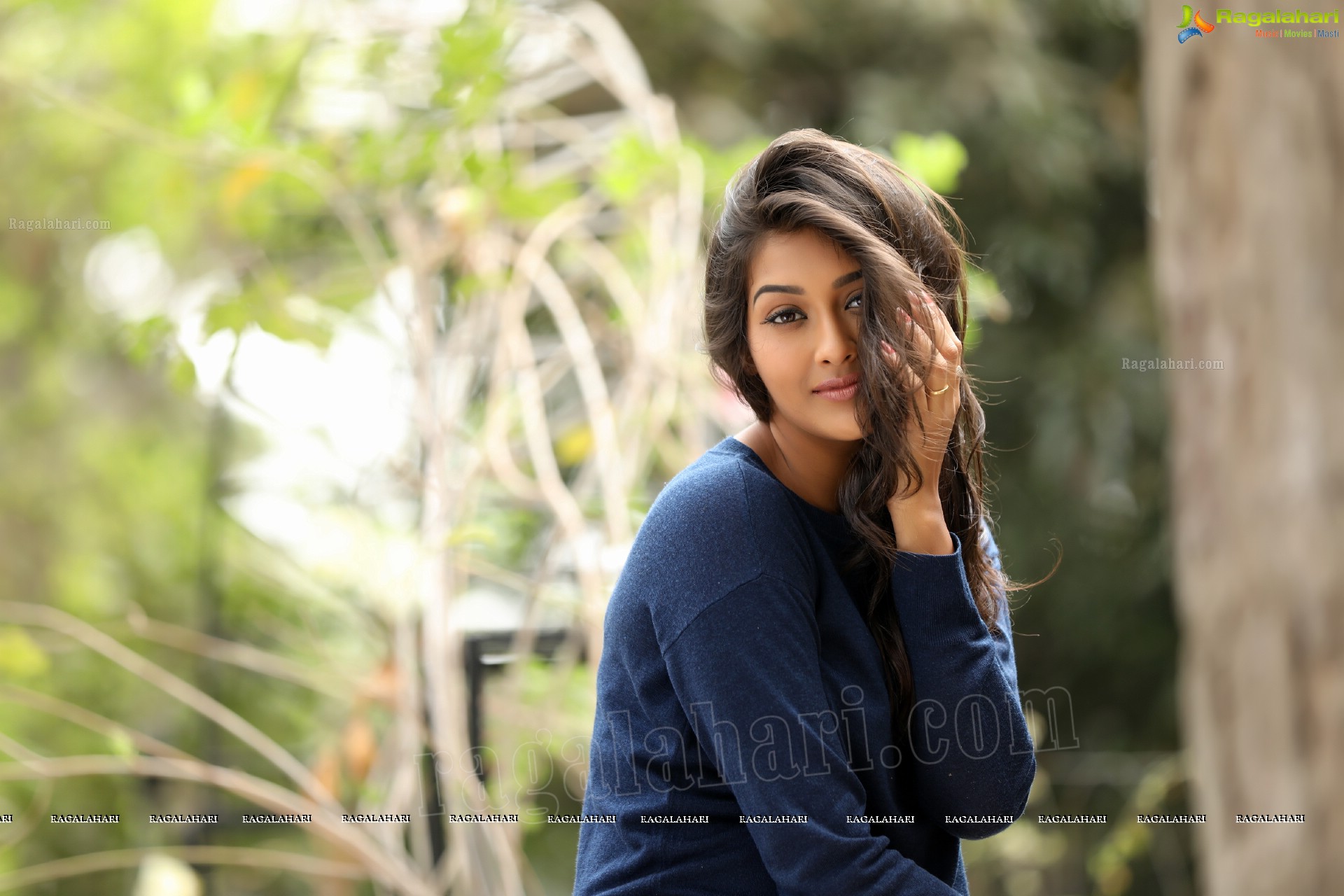 Pooja Jhaveri (Exclusive) (High Definition)