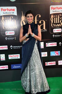 Ishita Vyas IIFA 2017