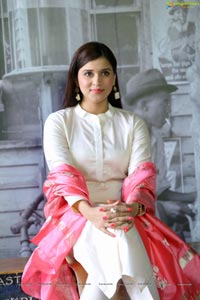 Mannara Chopra