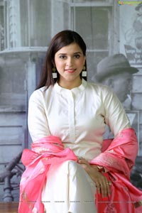 Mannara Chopra