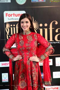 Mannara Chopra