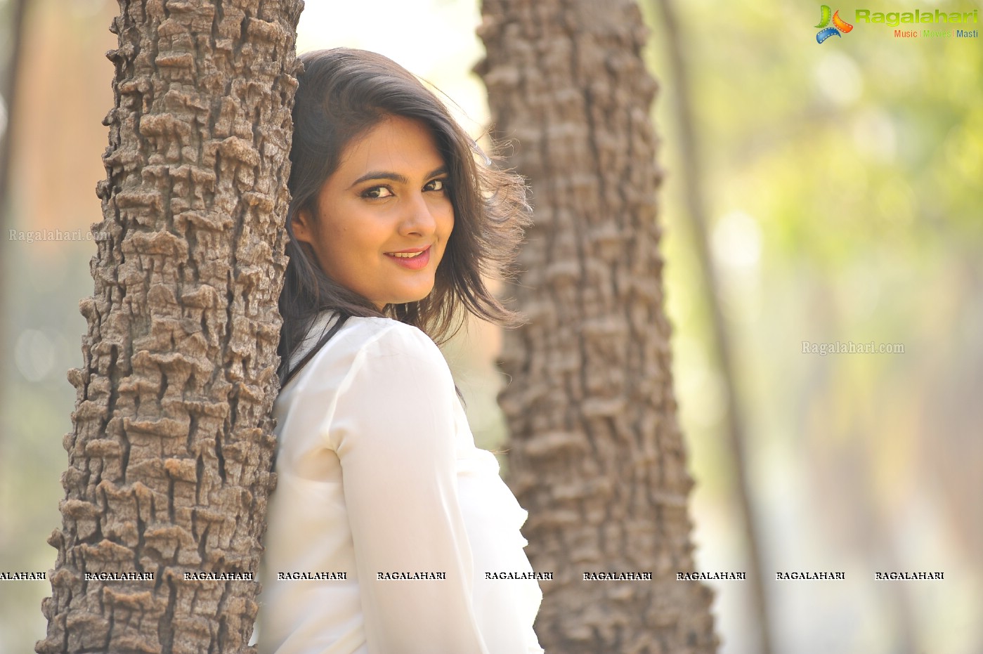 Neha Deshpande (Posters)